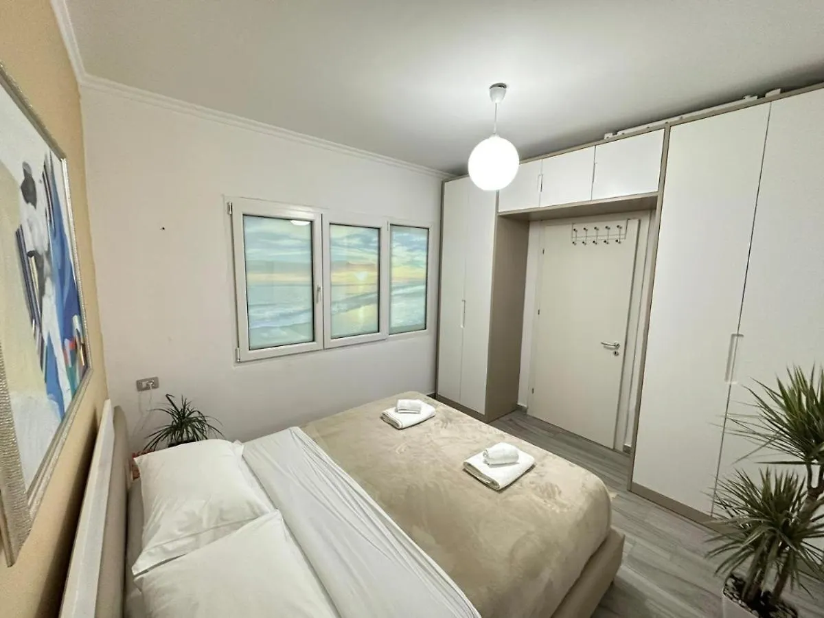 Sofia'S Holiday Apartment Vlore 0*,