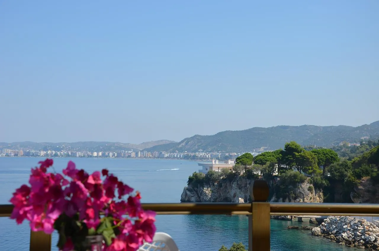 Sofia'S Holiday Apartment Vlore 0*,