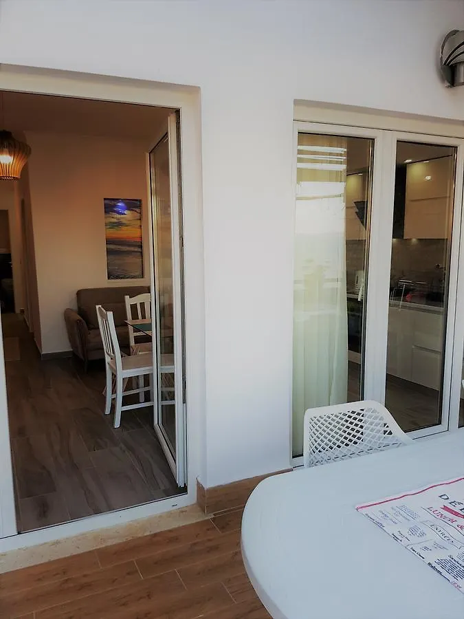 Sofia'S Holiday Apartment Vlore 0*,  Albania
